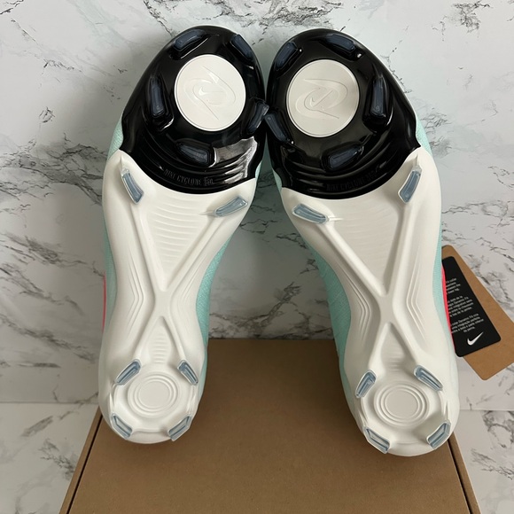 Nike Phantom Luna 2 Pro FG Mad Energy Pack Soccer Cleats FJ2575 Men’s Size 13 main image 3